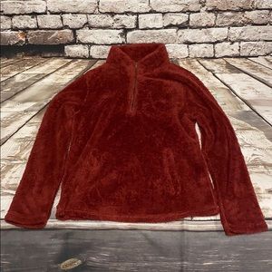 Hem and Thread Sweater Size L